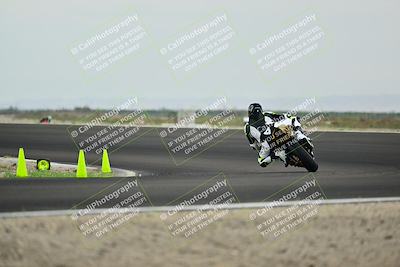 media/Apr-18-2025-TrackDaz (Fri) [[45f5874c44]]/A Group/Session 2 (Turn 10)/